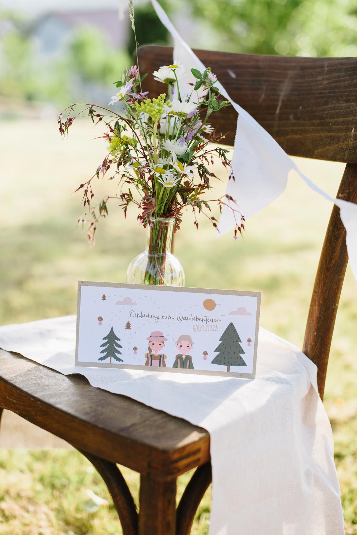 Kindergeburtstag für kleine Abenteurer: Deko, Cake Topper, Einladungskarten, Spiele, personalisierte Namensschilder... für die Kinderparty im Wald