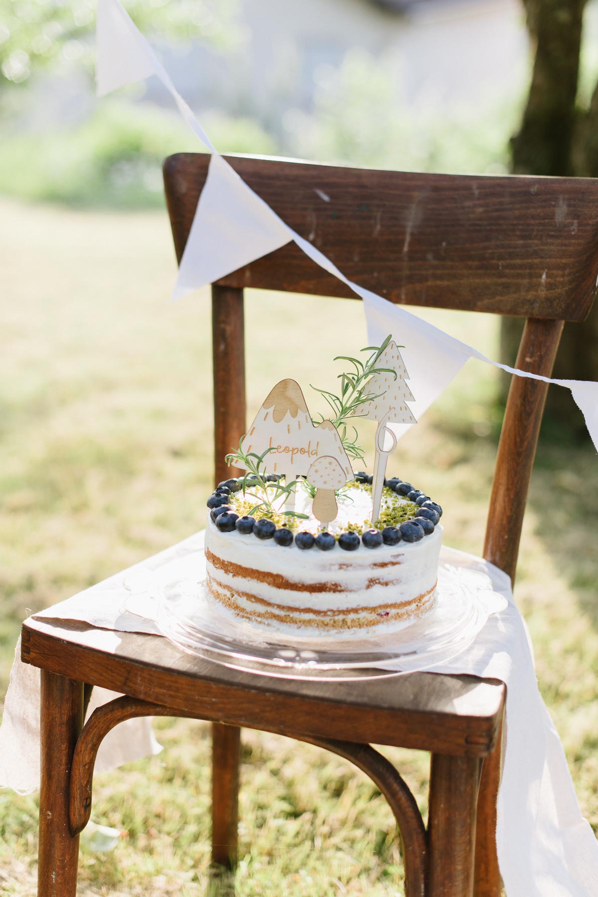 Kindergeburtstag für kleine Abenteurer: Deko, Cake Topper, Einladungskarten, Spiele, personalisierte Namensschilder... für die Kinderparty im Wald