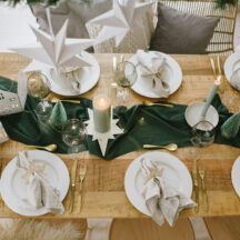 Weihnachtsdeko Tisch gruen natuerlich-13