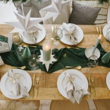 Weihnachtsdeko Tisch gruen natuerlich-13