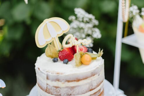 Cake Topper mit Sonnenschirm und namen Poolparty