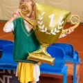 Folienballon gold Pokal1