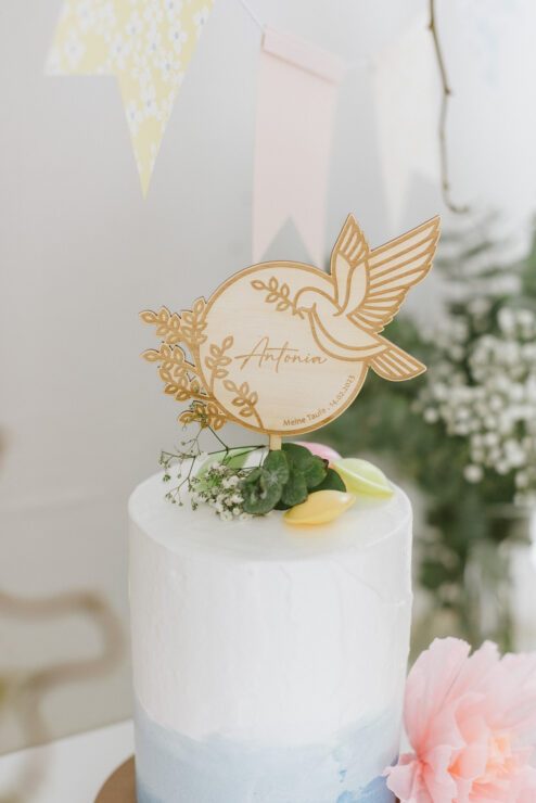 Cake Topper zur Taufe mit Friedenstaube