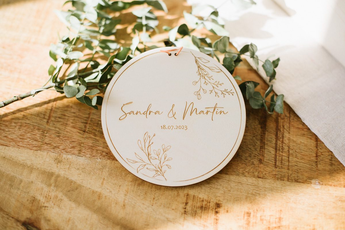 Rundes Holzschild Hochzeit ‘Flora’