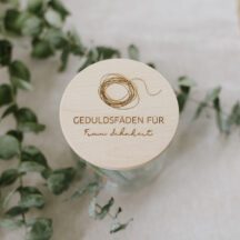 Geschenk für Lehrer: Glas mit Geduldsfäden