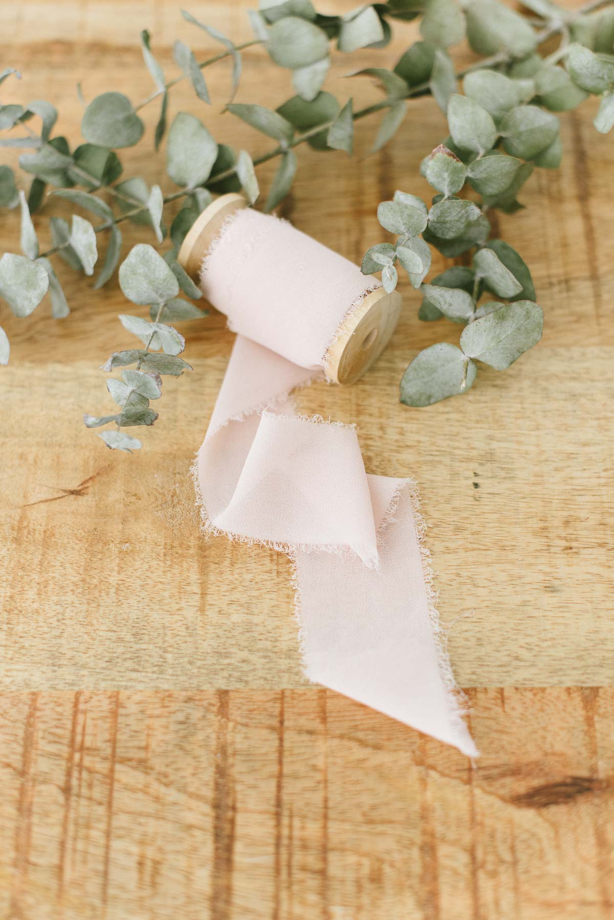 Chiffonband blush auf Holzspule