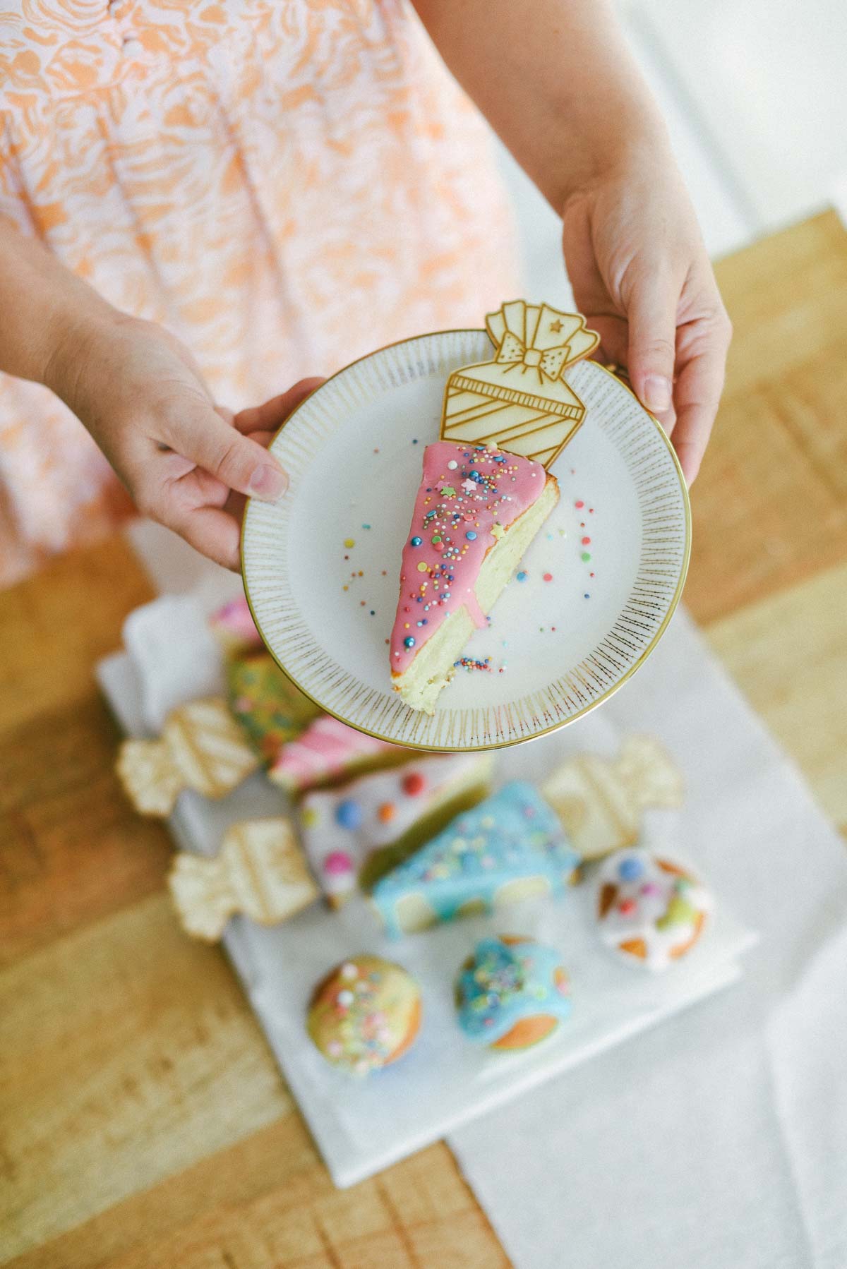 Kaffeehaus Diamant Backdekor Set Zur Einschulung | 1 Schild + 6 Schultüten + 6 Stifte | Rosa Zuckerdekoration Für Mädchen