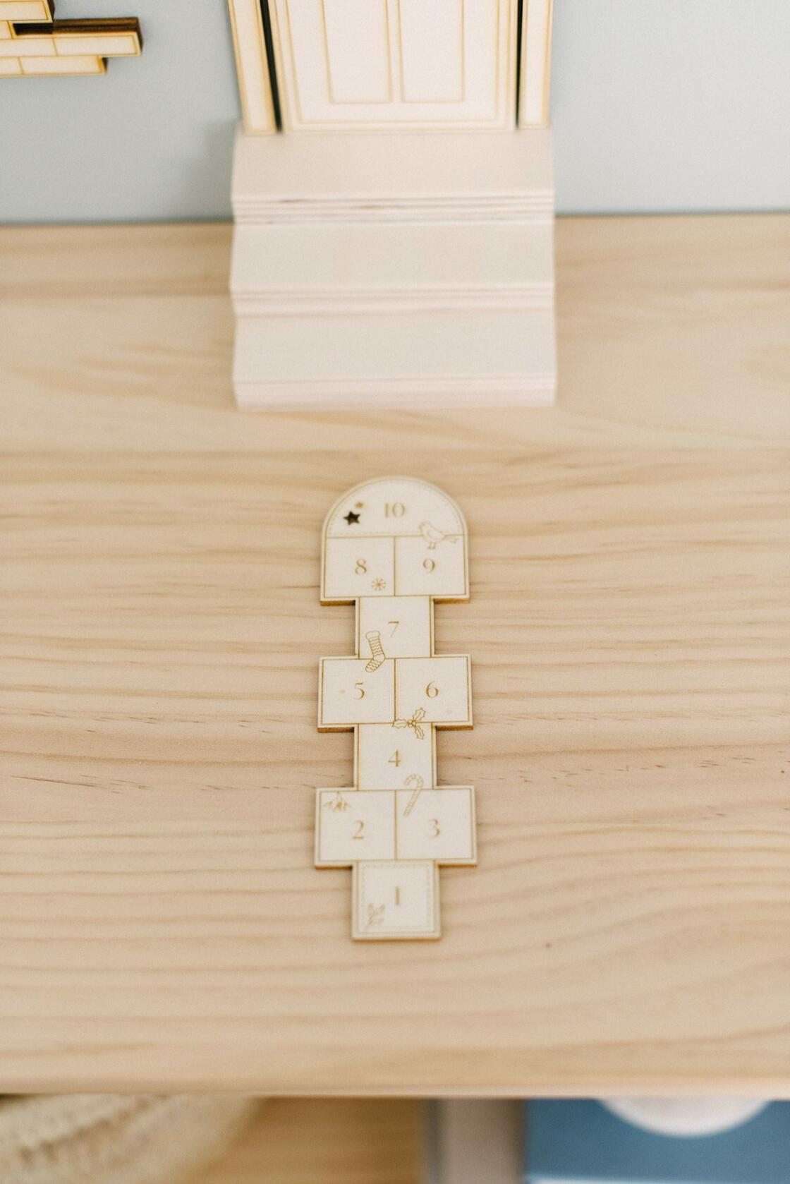 Melissa & Doug Himmel & Hölle Hüpfspiel - Teppich Mit Zahlen & Wurfsäckchen