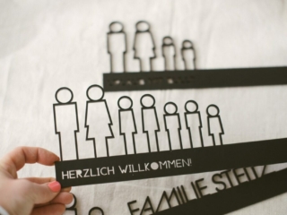 Türschild Familie schwarz we are family