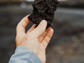 Junge Lava auf Island