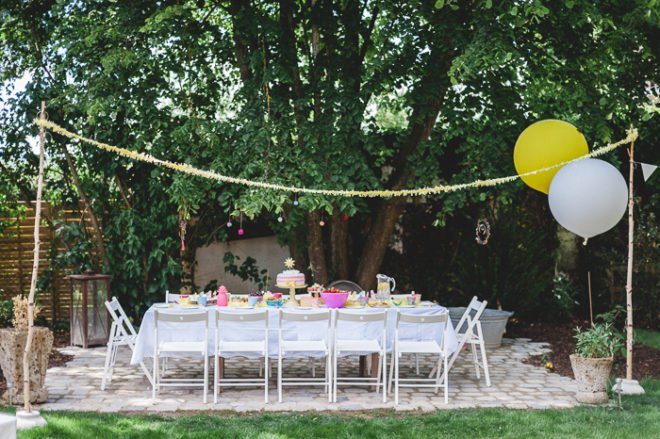 Bunter Kindergeburtstag im Garten