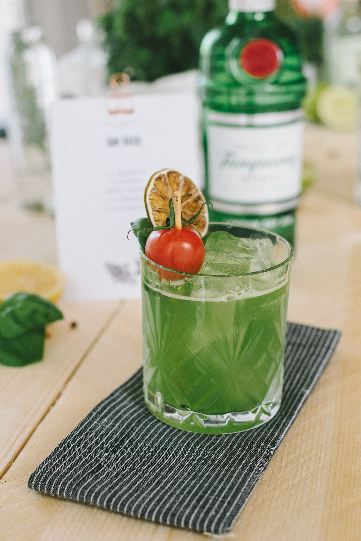 Basil Smash Gin Drink