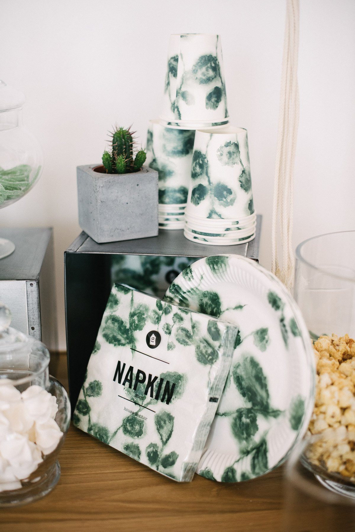 DIY Candy Bar Urban Jungle