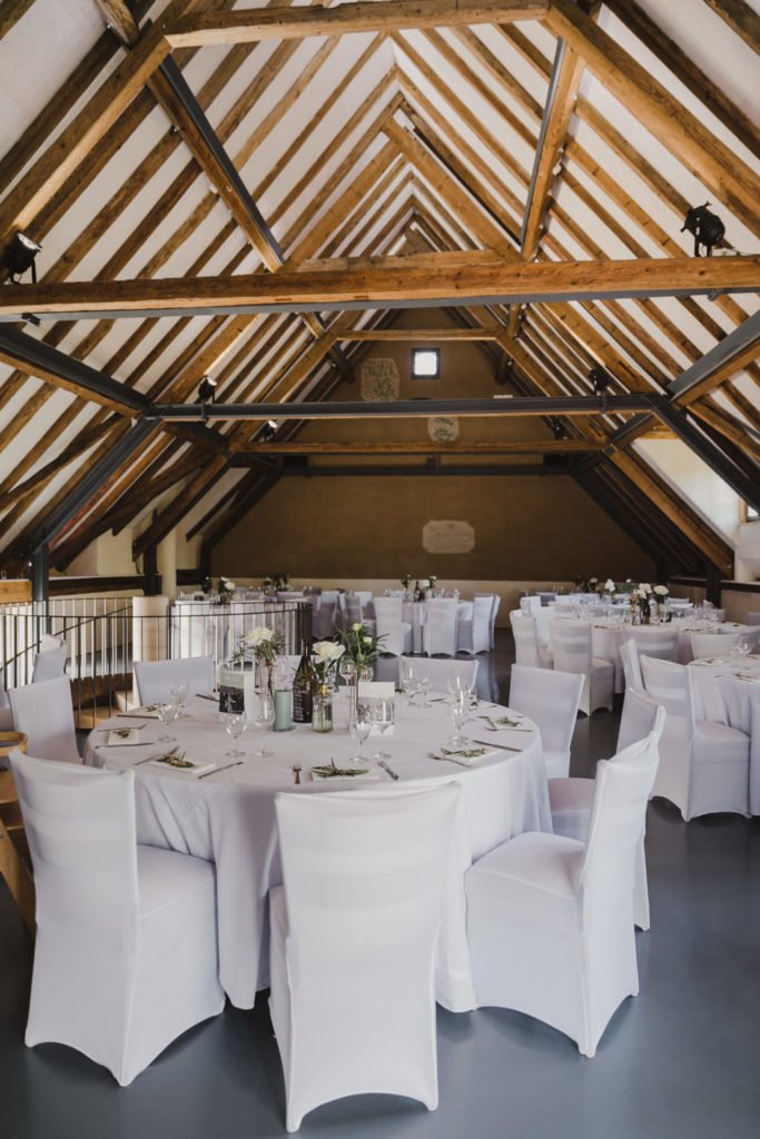 Sommerhochzeit im Garten in der Wiesenmühle