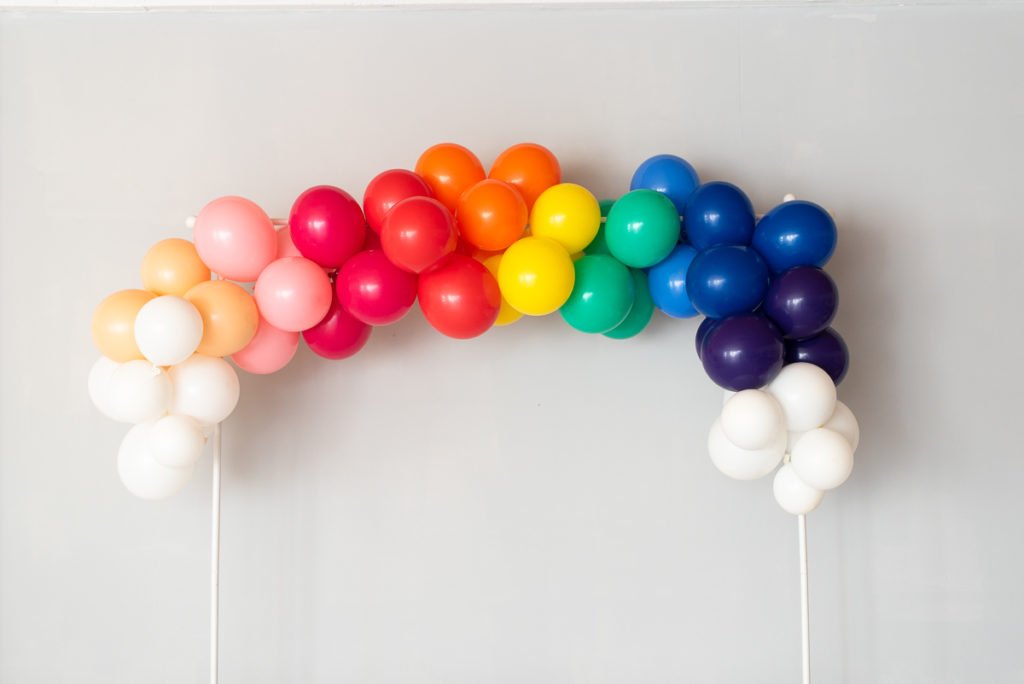 Luftballongirlande Regenbogen